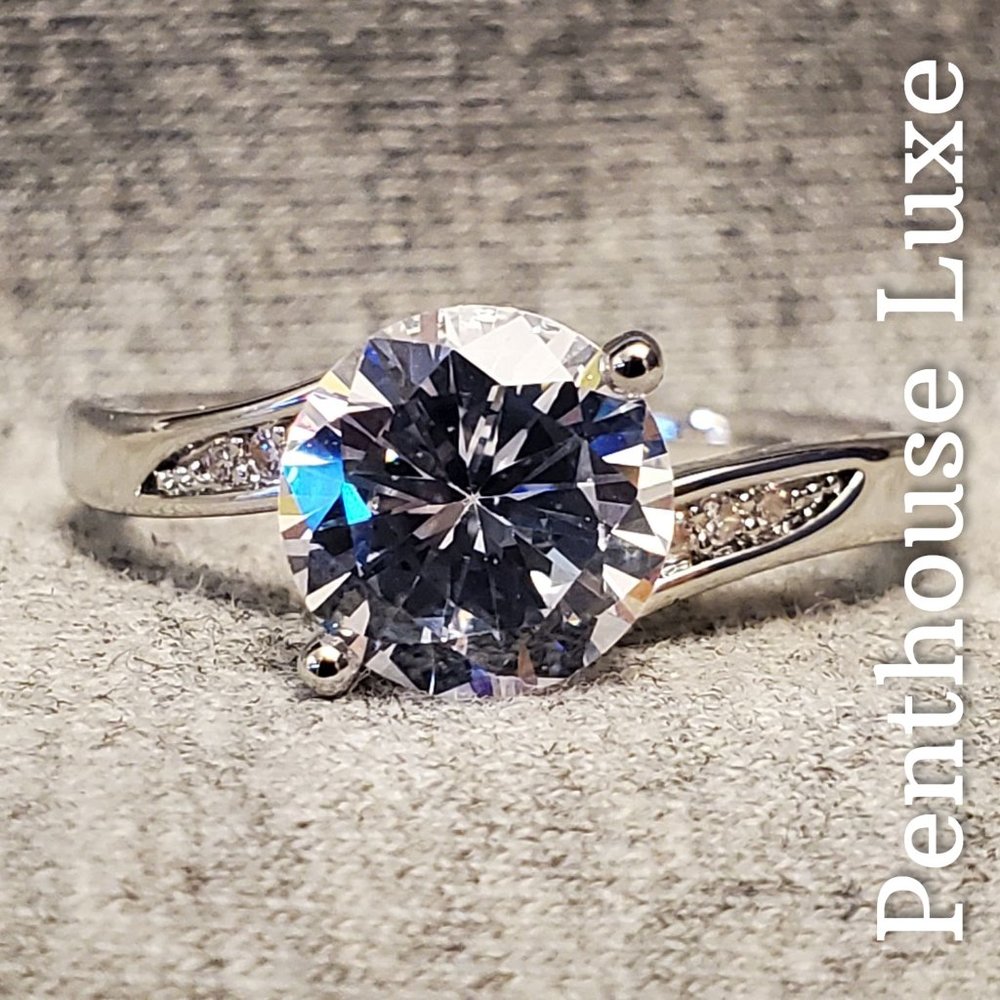 🔥 CLEARANCE! White Sapphire Bypass Swirl Ring - Picture 7 of 8